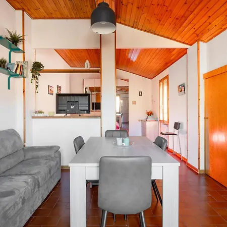 Social Costa-holiday & Business