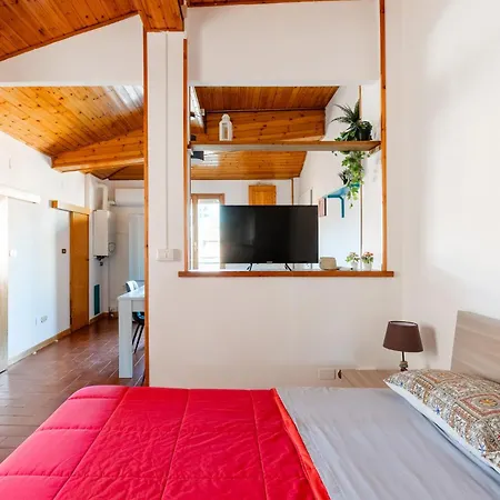 Social Costa-holiday & Business Apartment